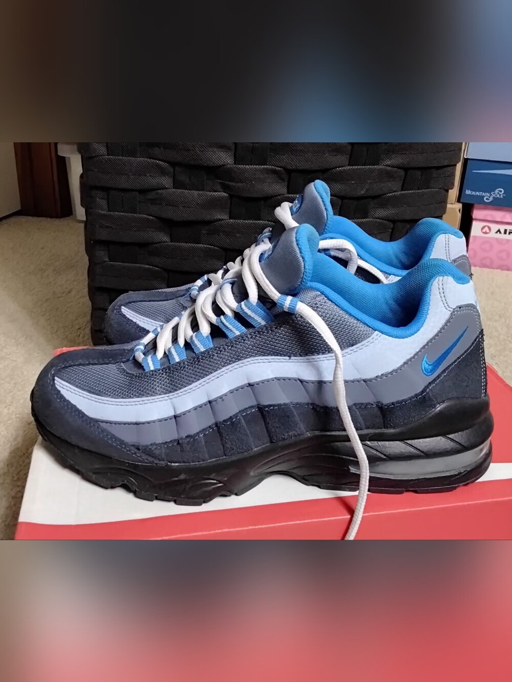 Nike Air Max 95, Blue, Women's Size 8.5/Kids 7